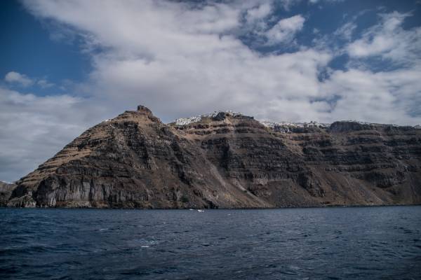 santorini volcano