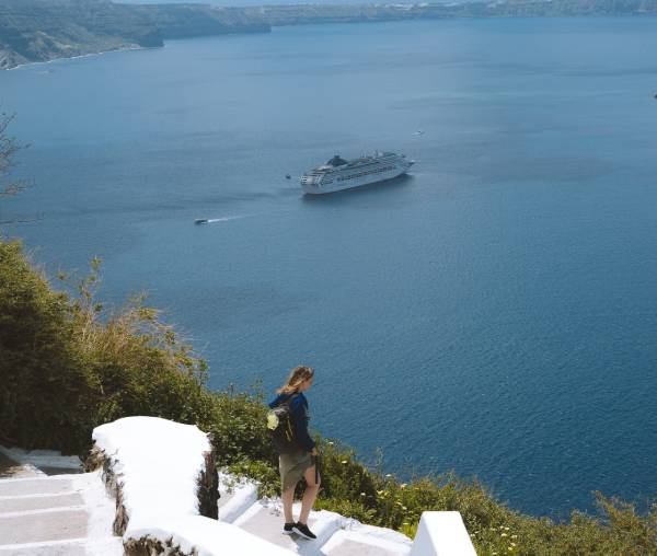 santorini boat